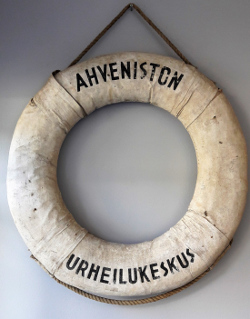 Pelastusrengas muokattu ja pienennetty